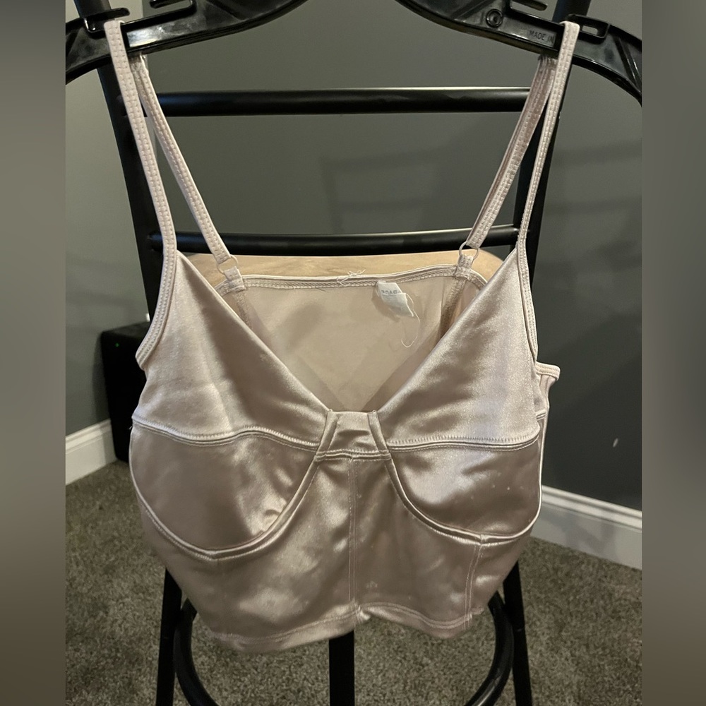 Garage Light pink tank size M